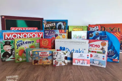 Kolekcja najlepszych gier planszowych: Monopoly, Scrabble, Dixit, Jenga i wiele innych, idealnych na rodzinne wieczory.